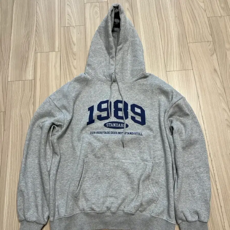 1989 후드티