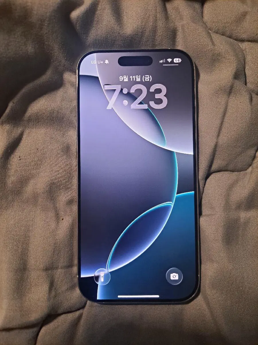 아이폰 16pro 128기가 화이트