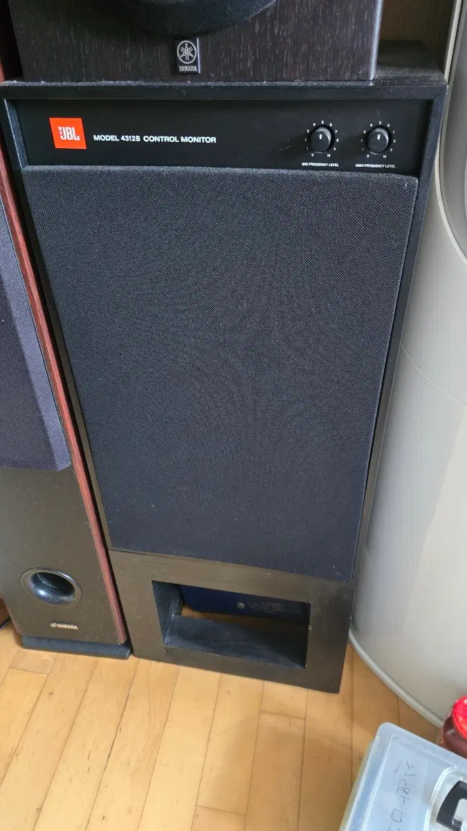JBL CONTROL MONITOR 4312B 스피커