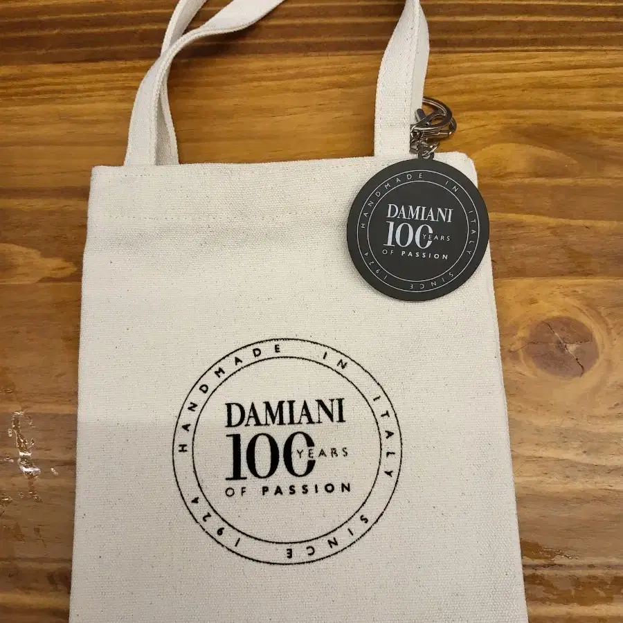 다미아니 100주년 기념 토트백 + 키링