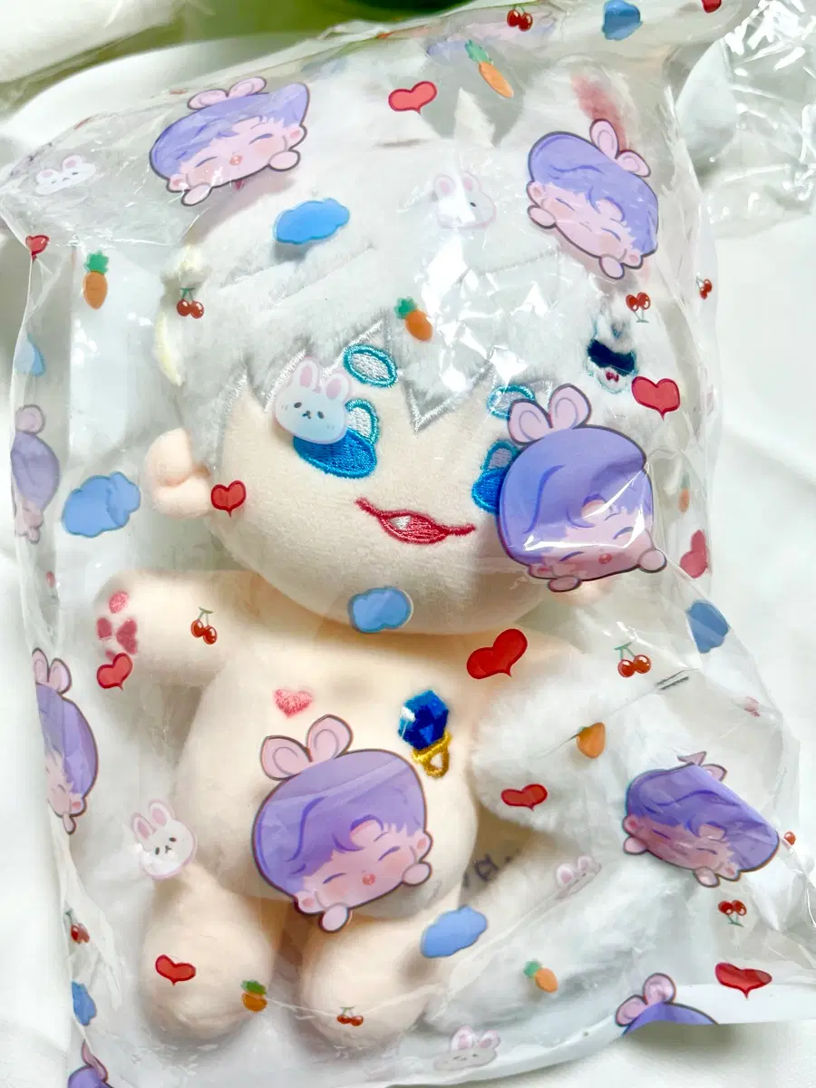콩눈고죠 인형