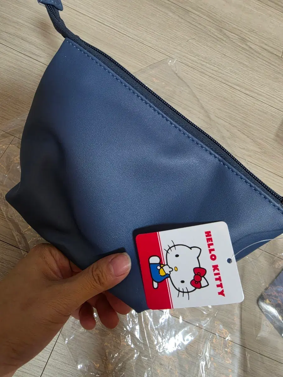 키티 파우치