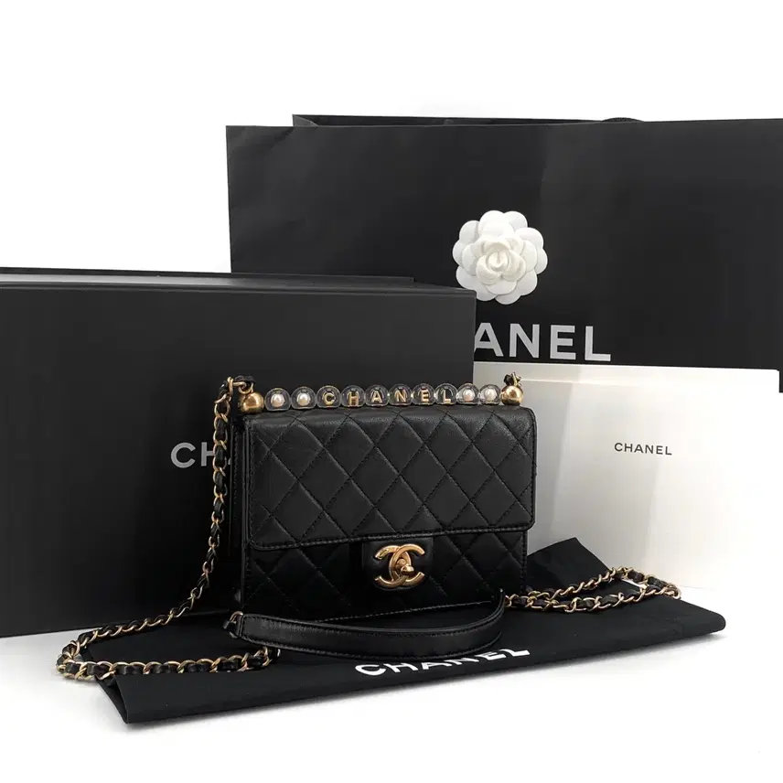 샤넬 고트스킨 비즈 CHANEL 로고 플랩백 크로스백 사진 1