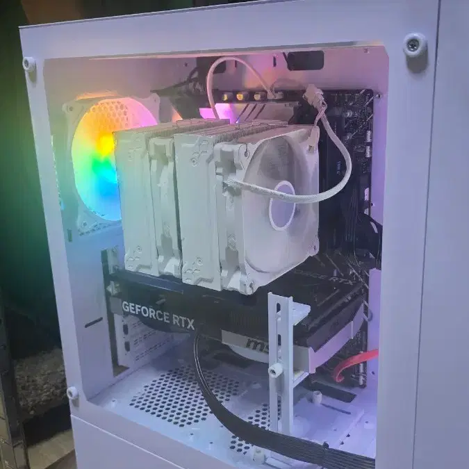 직거래)앱코 PC케이스 화이트 미들타워 케이스