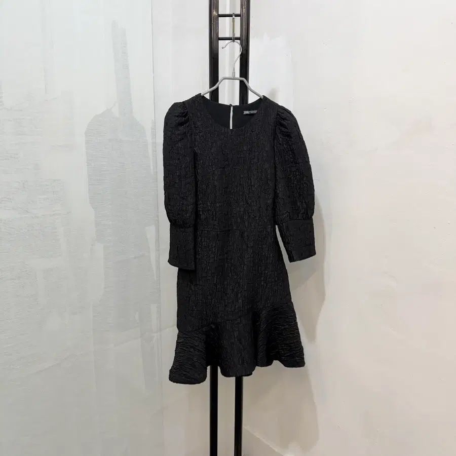 (XXS)자라 zara 자카드원피스 블랙원피스 4740