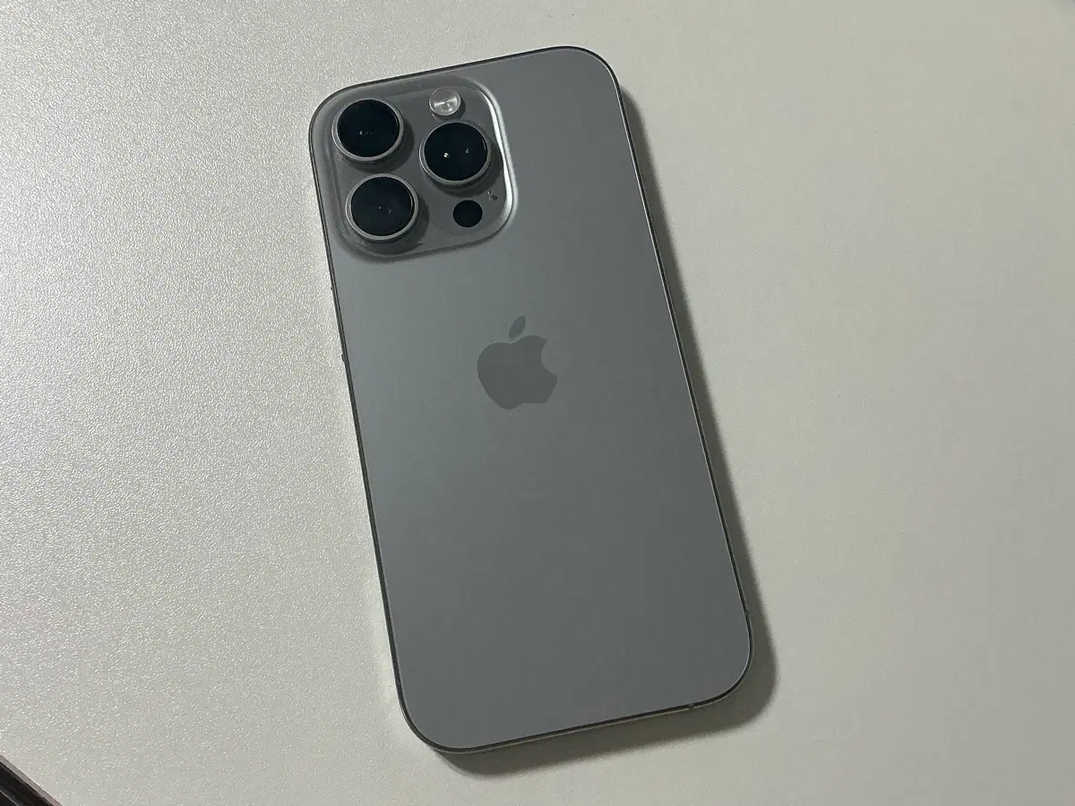 아이폰 16pro 내추럴티타늄 128G