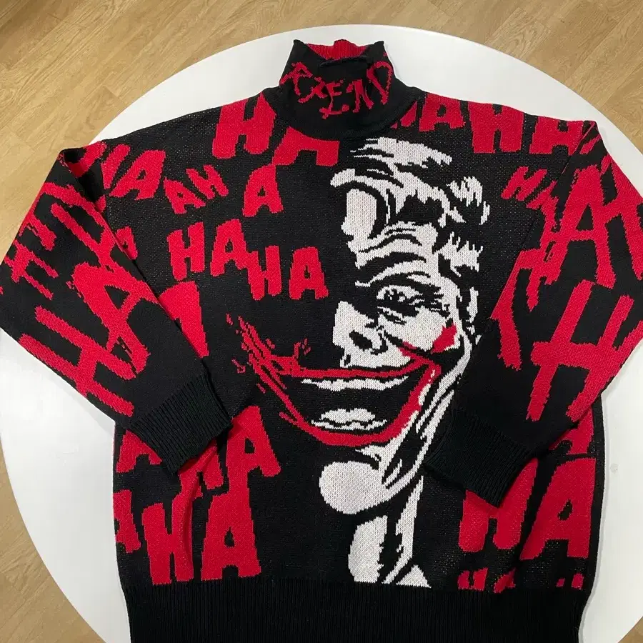 Joker Ha Ha 반목카라 니트