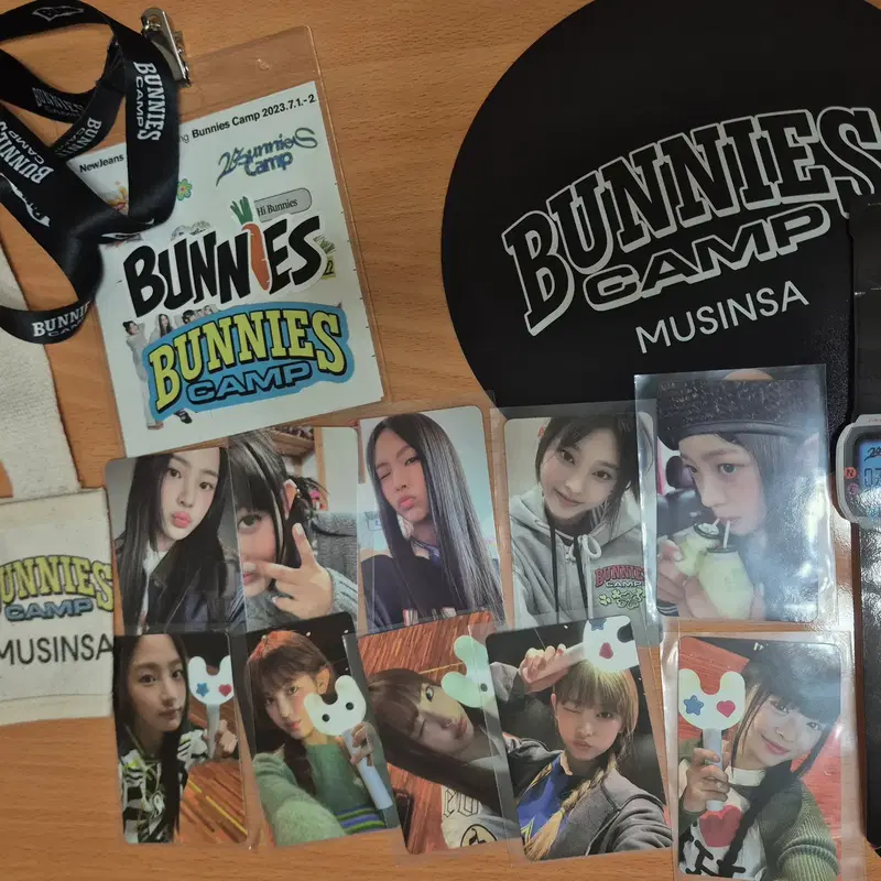 뉴진스 버니즈 캠프 Bunnies Camp 2023 포토카드 + 구성물품 + 빙키봉
