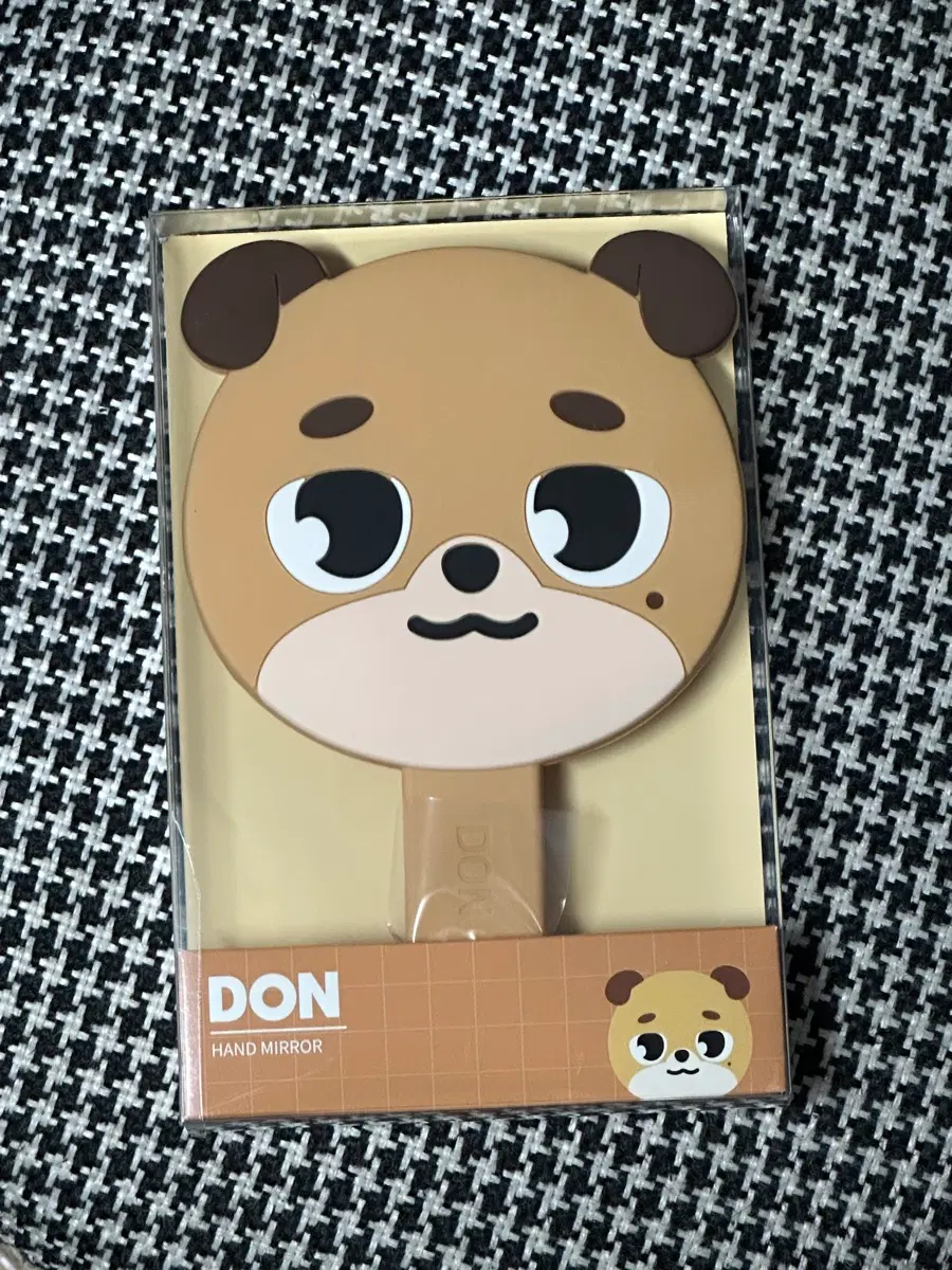 데니멀즈 돈 손거울