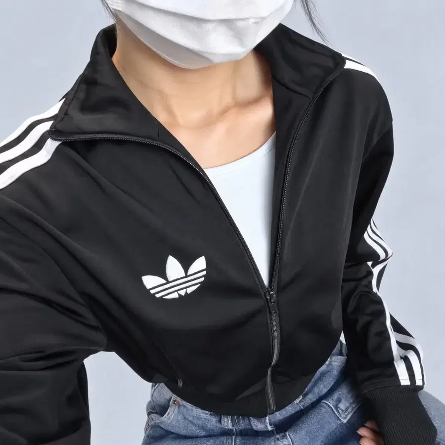 아디다스 빈티지 블랙 크롭 커스텀 트랙자켓 90