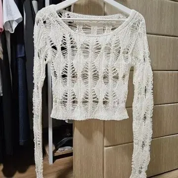 화이트 니트