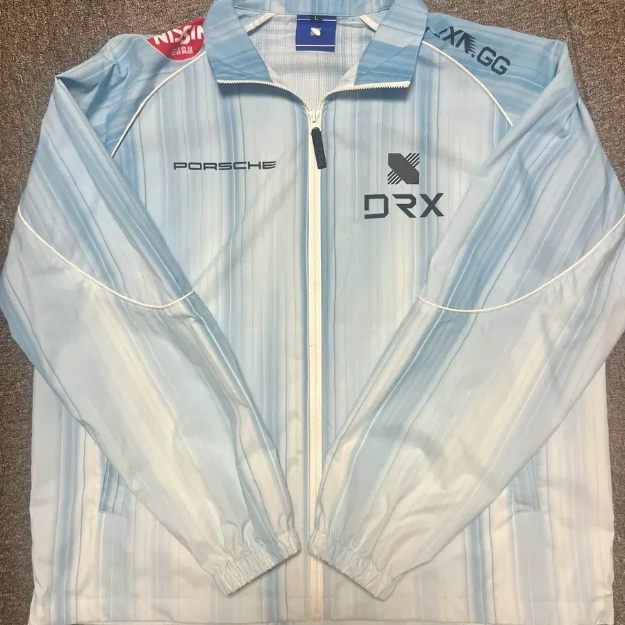 26Drx노마킹 유니폼100(L) 팝니다~