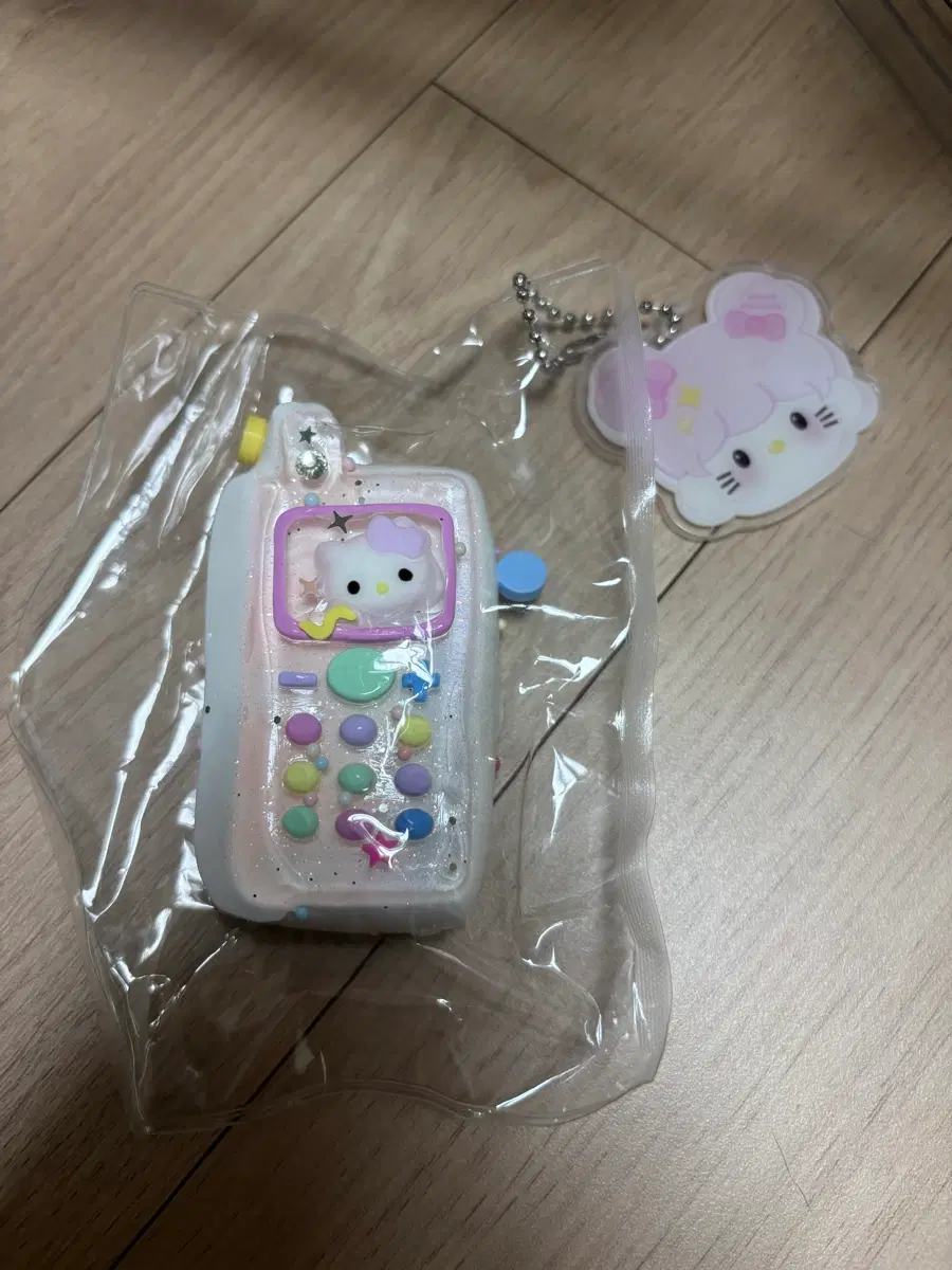 녜녜부티크 헬로키티 폰 말랑이