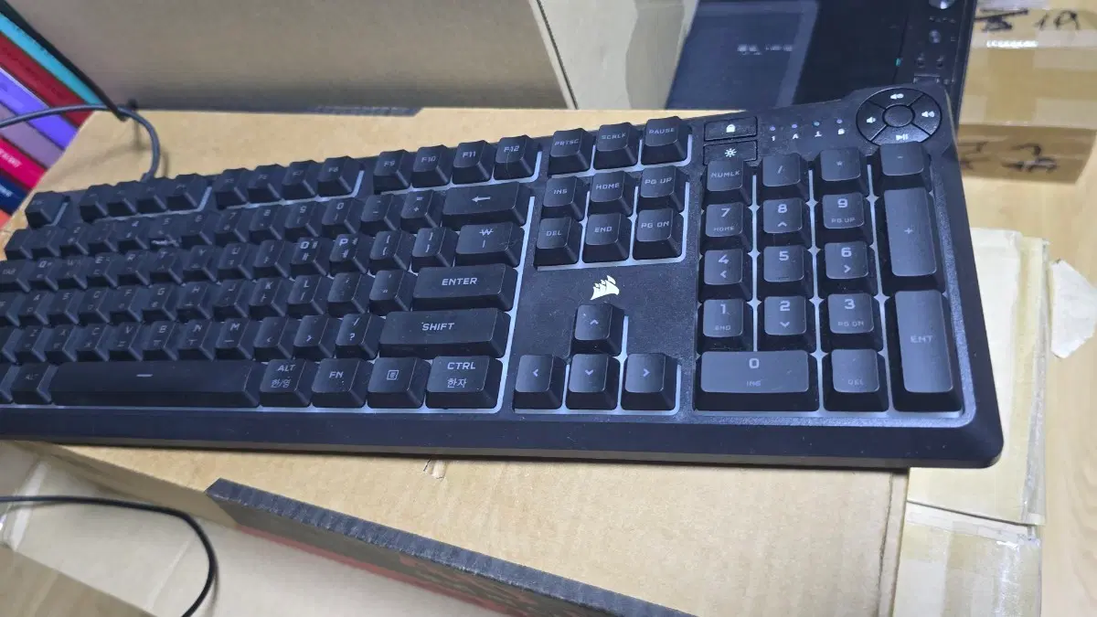 커세어 K55 CORE RGB 게이밍 키보드