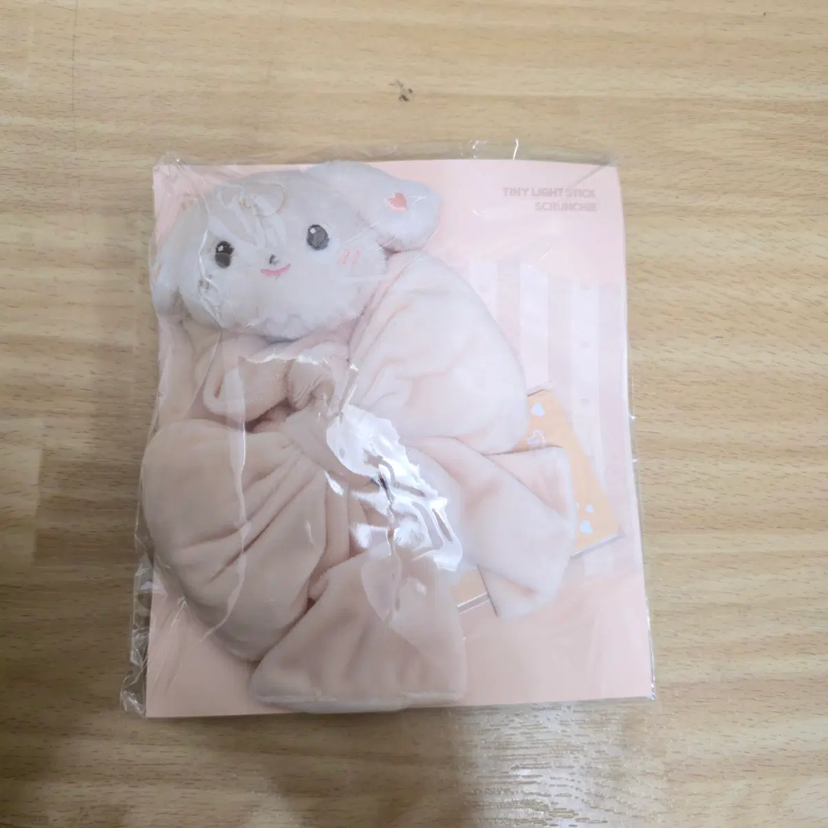 에이티즈 타이니 응원봉 스크런치 윤호 (투덩이) ateez aniteez in deja vu tiny scrunchie TYUdeongi