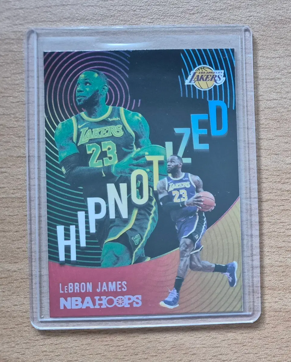 NBA 2020-21 파니니 훕스 LA레이커스 르브론 제임스 인서트카드 판매합니다.