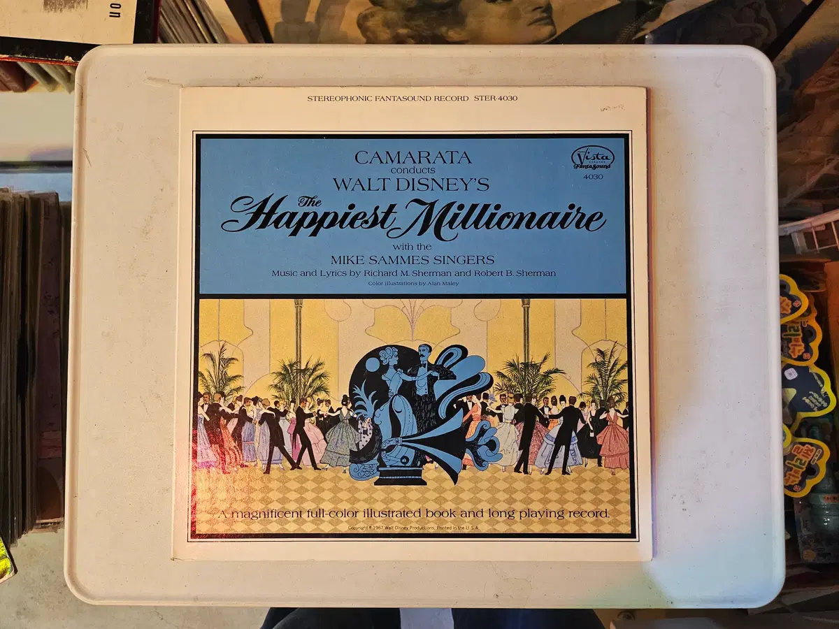 월트 디즈니의 클래식 실사 뮤지컬 영화 가장 행복한 억만장자The Happiest Millionaire)의 음악을 담은 1967년 오리지널 미국반 LP 음반/국내없는 희귀 LP