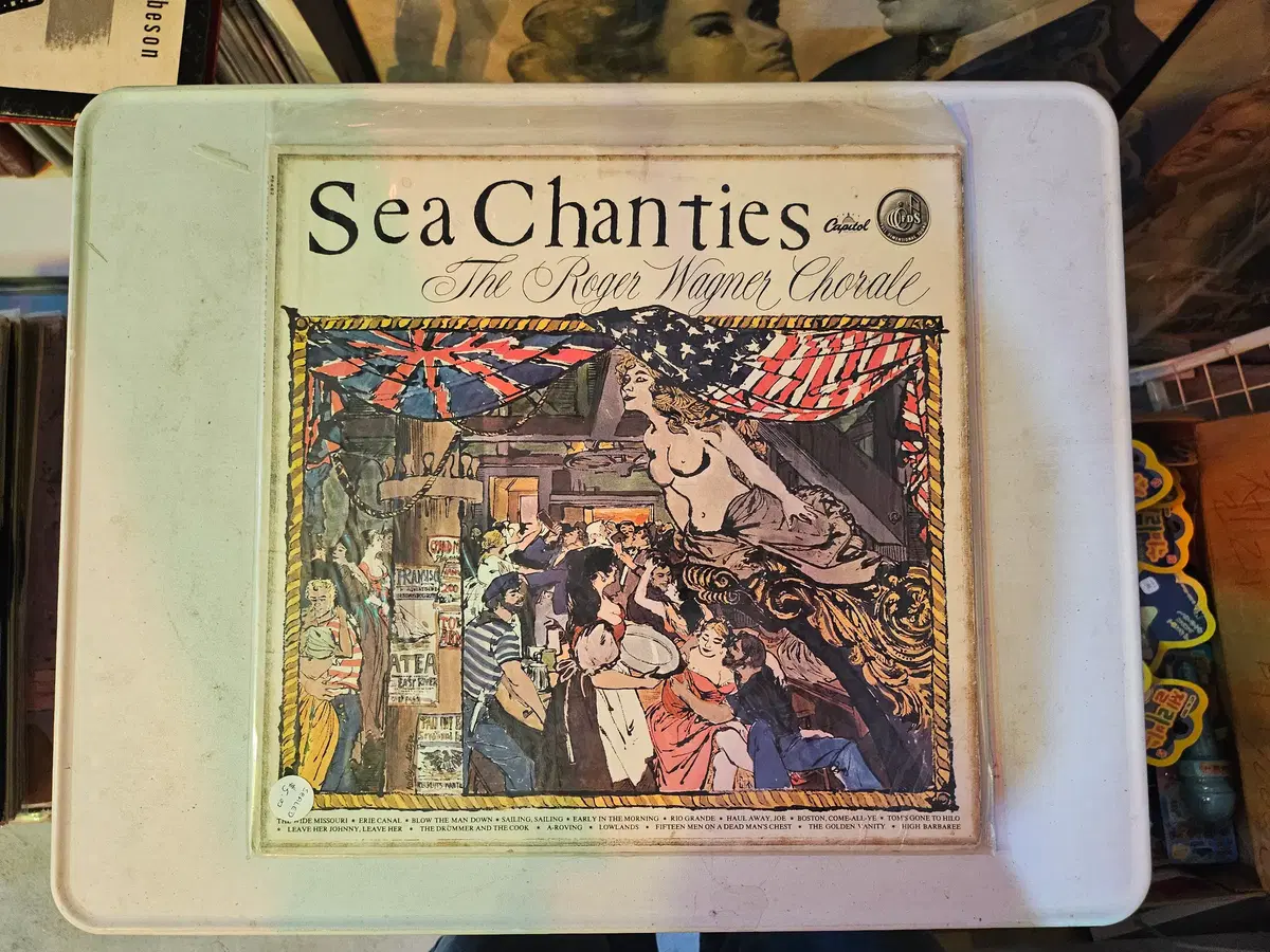 로저 와그너 합창단(The Roger Wagner Chorale)의 1959년작 정통 보컬 명반 Sea Chanties(바다의 뱃노래) 오리지널 미국반 LP 음반입니다./국내없는
