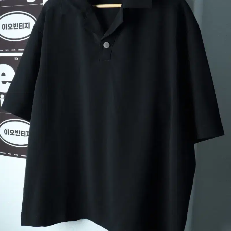 (L-XL) 일꼬르소 반팔 카라 티셔츠 브이넥 오버핏 무지-H39246
