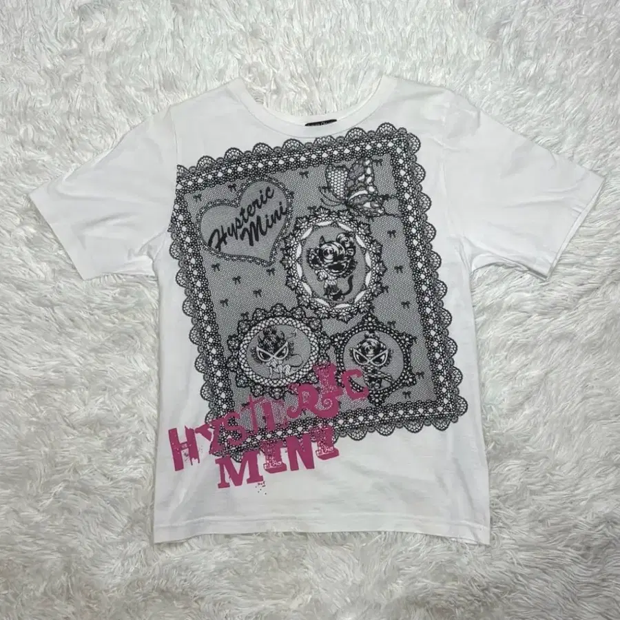 Hysteric glamour 레이스 리본 액자 프린팅 반팔 티셔츠