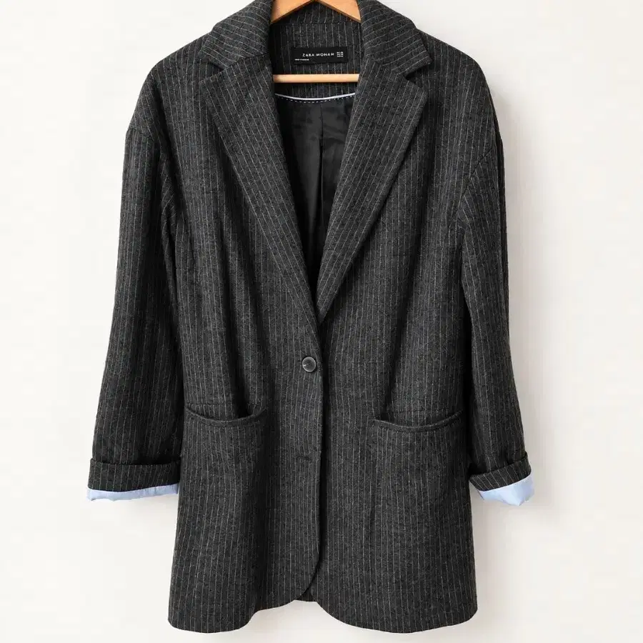 자라 우먼(ZARA WOMAN) 핀스트라이프 롱 블레이저 자켓 (차콜/XS)