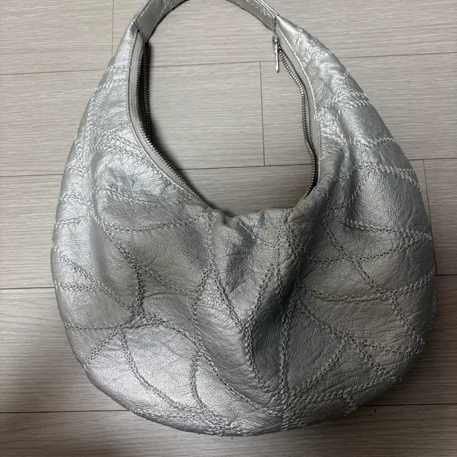 레귤러 호보백 실버