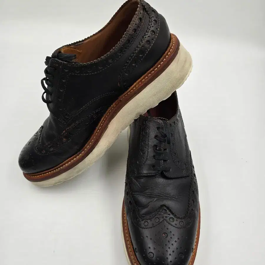 정품그렌슨 GRENSON 천연가죽 윙팁 구두 사이즈 8(270)