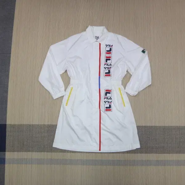 (95) FILA 울드스쿨 바람막이 코트