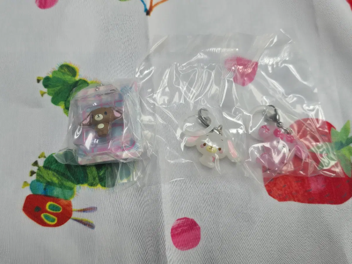 산리오 유루토 메지루시 시로우사+쿠로우사 패키지/봉봉리본