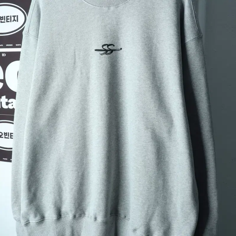 (L-XL) 쏠란트 맨투맨 티셔츠 새상품 오버핏 그레이-H39281