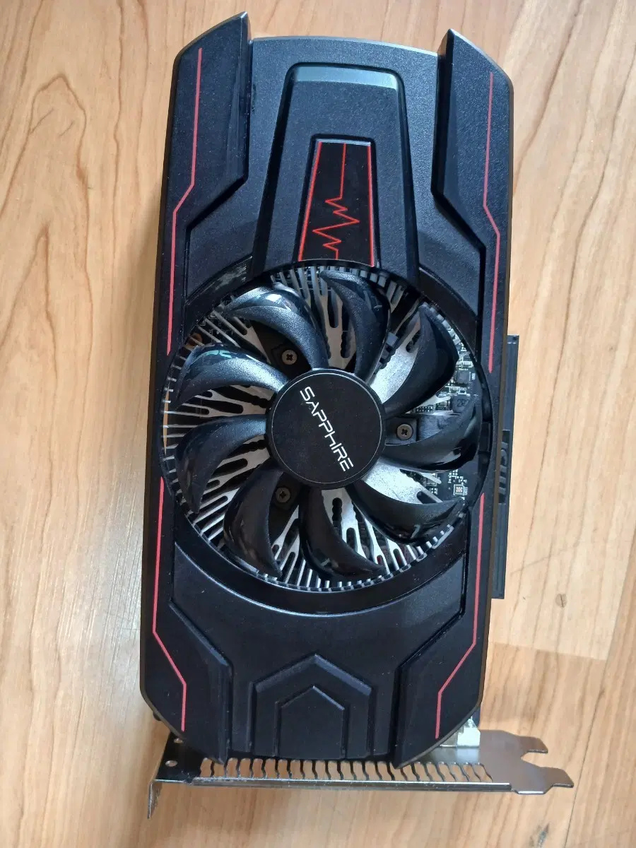 라데온 RX-560 D5 4GB(사파이어)