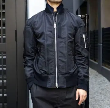 새상품급 sacai MA-1 도킹 자켓 블랙 사이즈 3