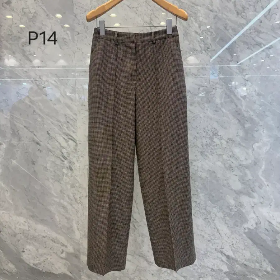 js뉴욕스타일신상(당일발송)체크 배색 일자 세미 바지
