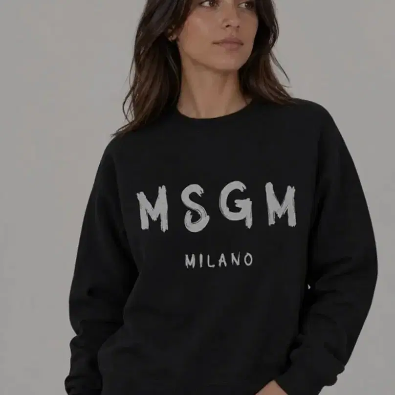 정품 MSGM 밀라노 맨투맨 블랙