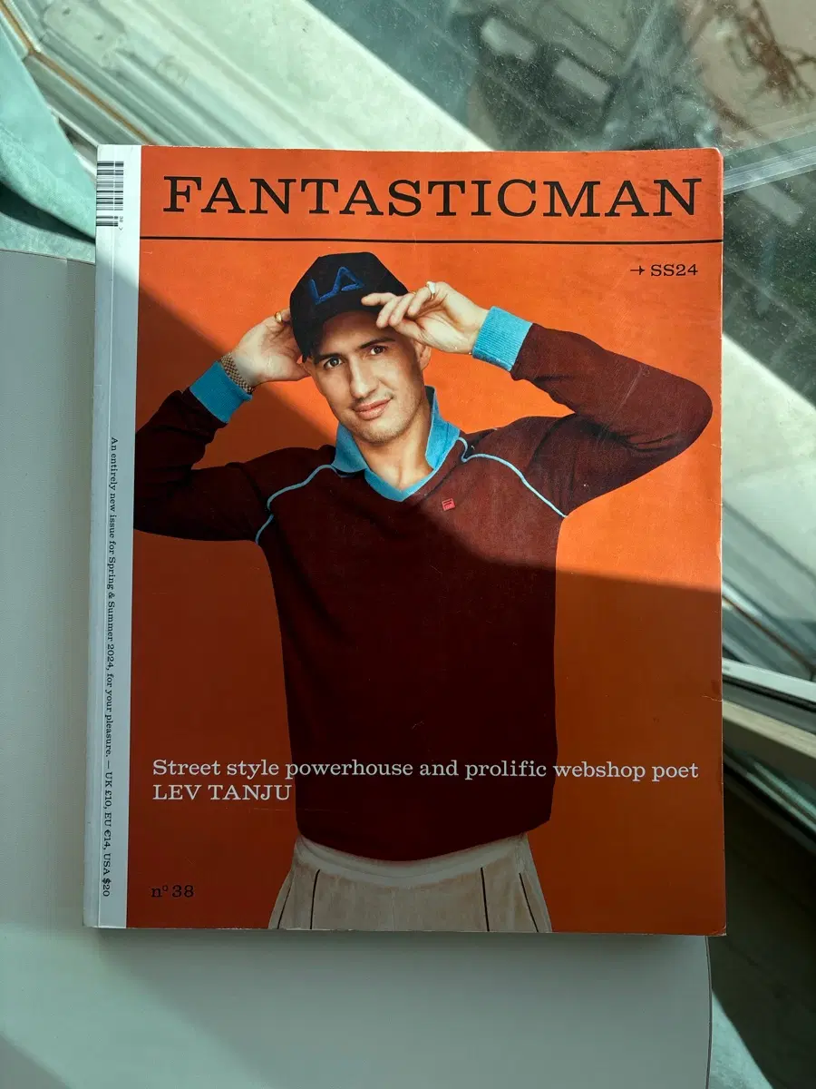 Fantastic Magazine SS24 No.38 레브 탄주