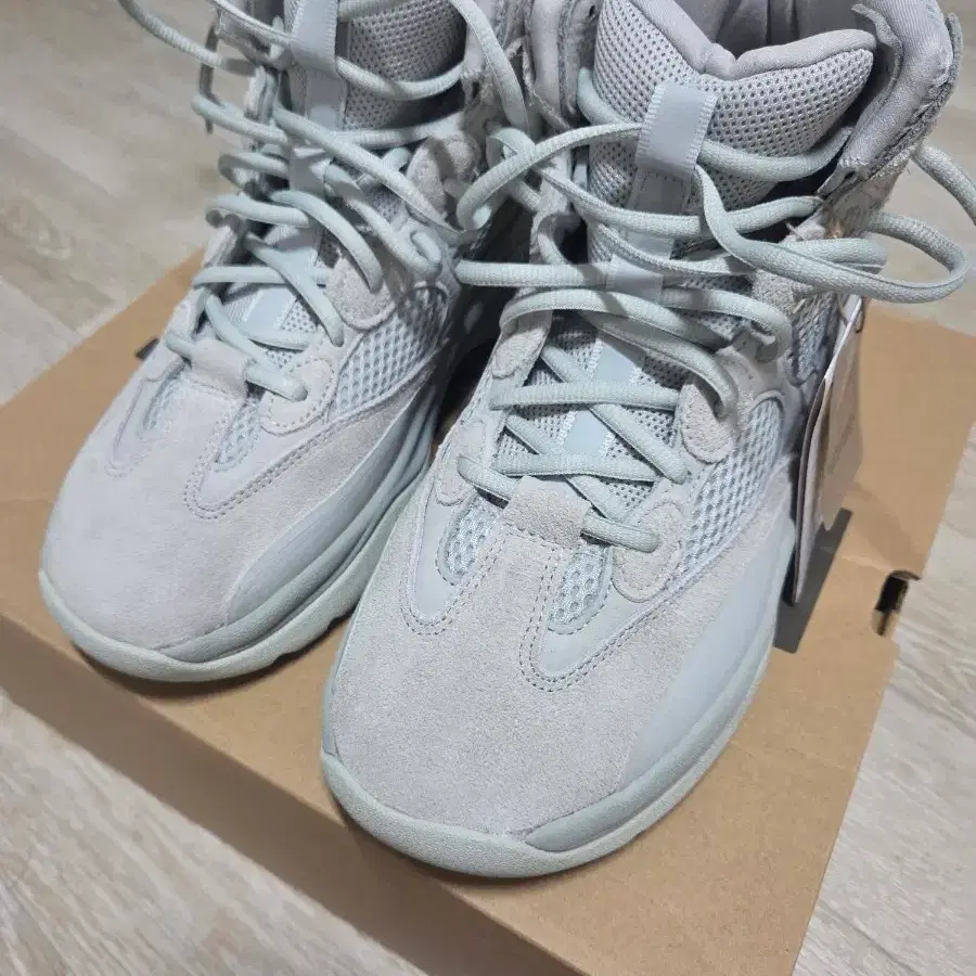 Yeezy 이지 데저트부츠 솔트 275