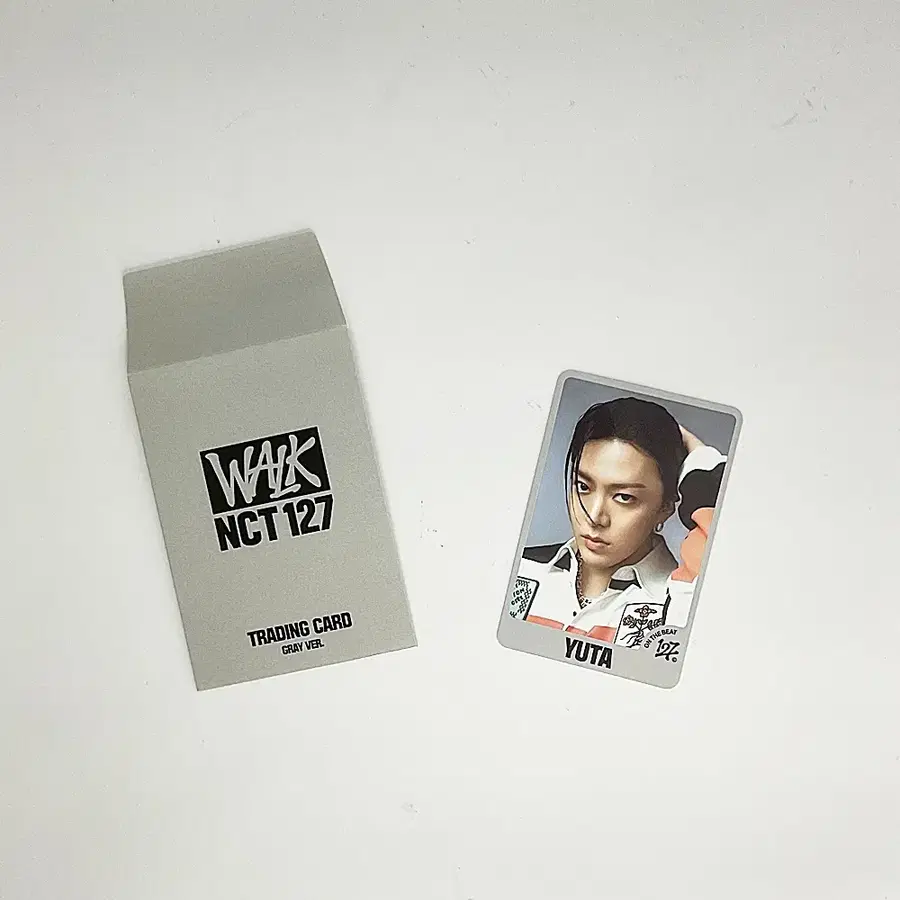 엔시티127 유타 워크온더비트 트레이딩카드 포토카드 그레이버전 NCT127 YUTA WALK ON THE BEAT PHOTOCARD GRAY_1