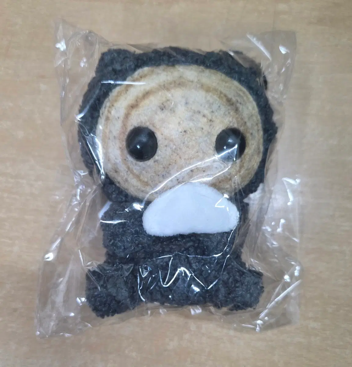 꺼먹살이 냠냠 인형