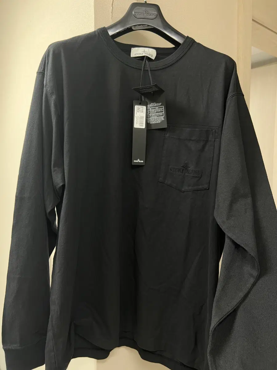24ss 스톤아일랜드 긴팔티 xl (새상품)