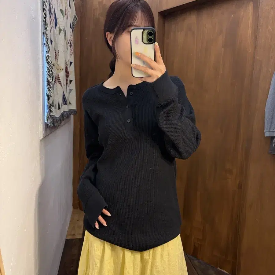 유니클로 와플 헨리넥 롱슬리브 긴팔티 h465