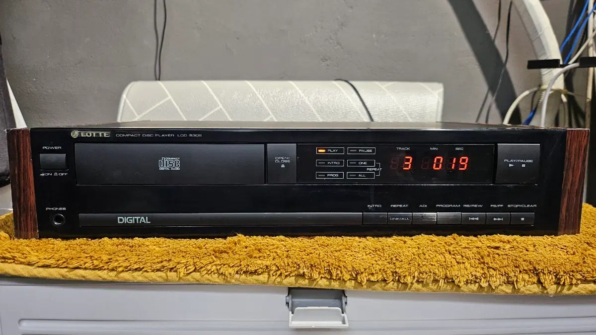 점검완료된 롯데 CD플레이어 LCD-530S
