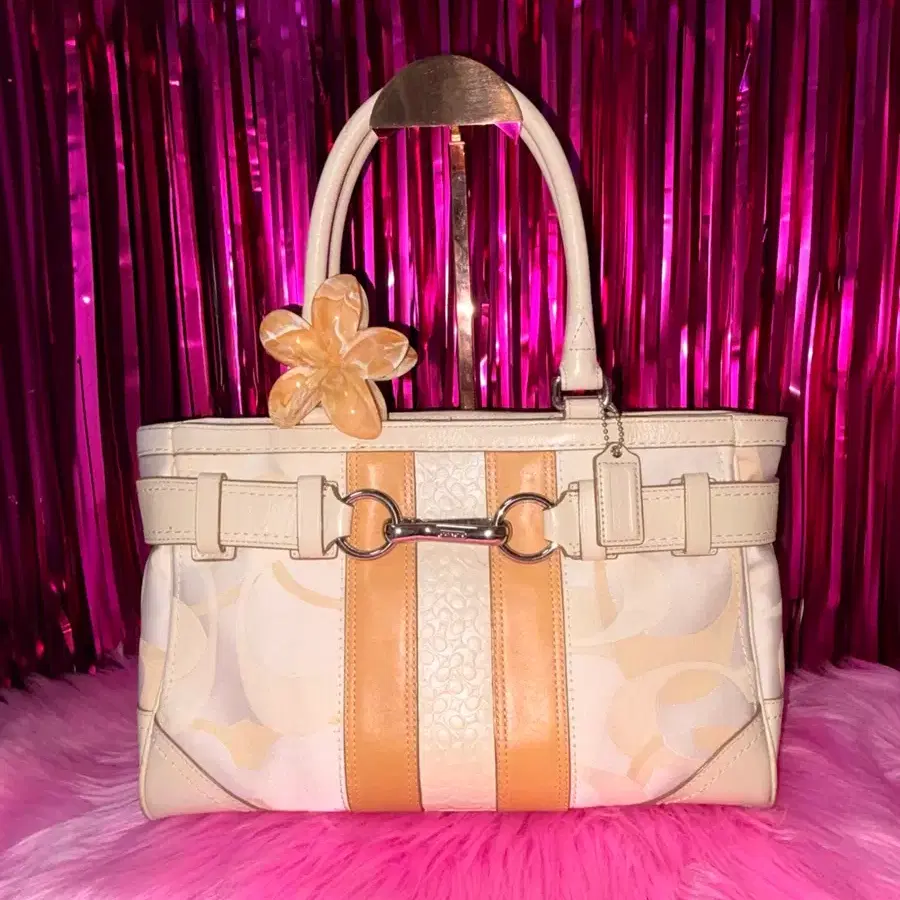 가을템) Coach 코치 시그니처 스퀘어 숄더토트백 크림 브라운
