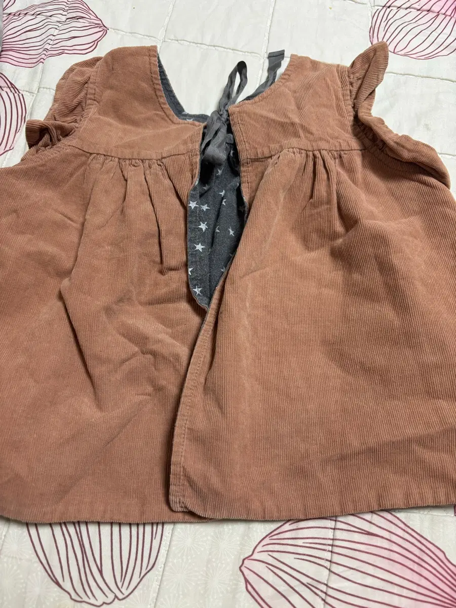 쁘띠엘 조끼 100