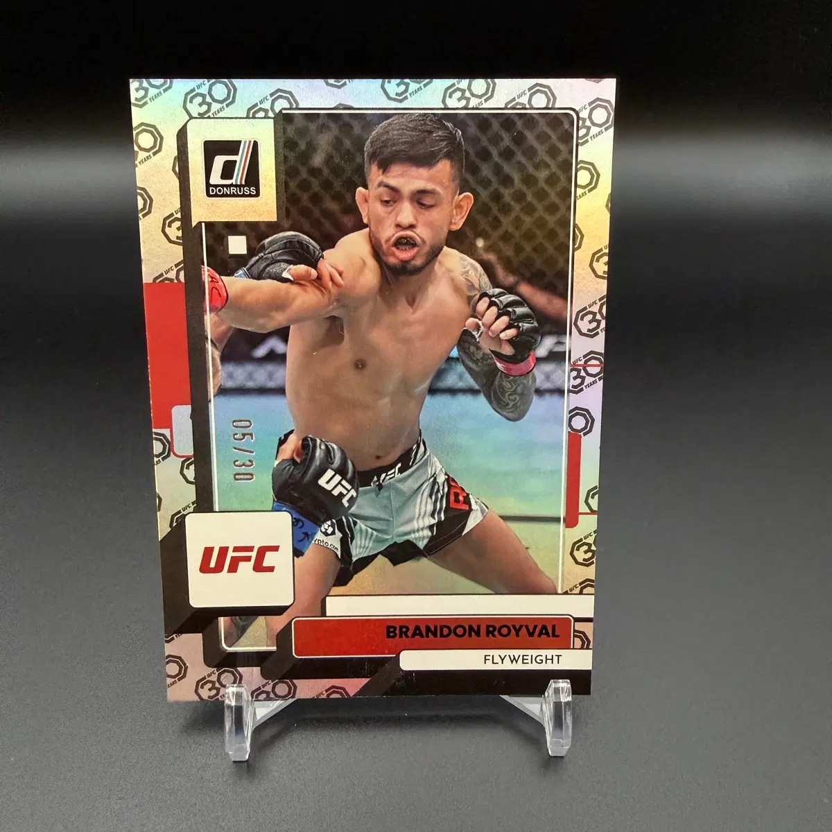 돈러스 UFC 30주년 기념 브랜든 로이발 30한정 카드