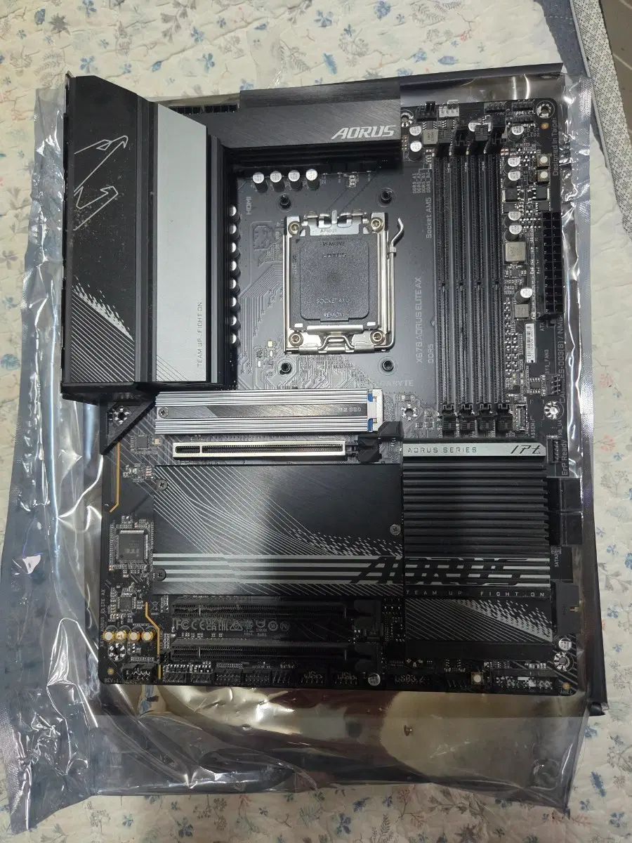 [고장/수리용] GIGABYTE X670 AORUS ELITE AX DDR5 AM5 메인보드