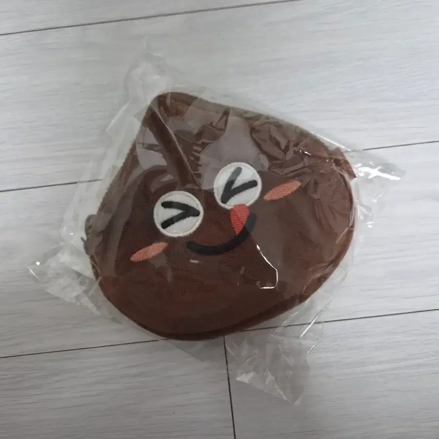 에뛰드 바밤바 파우치