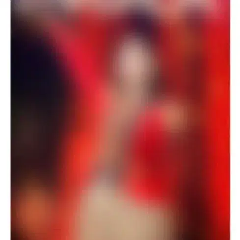 아이유 골든아워 재상영 포스터2종,포토카드 세트 판매