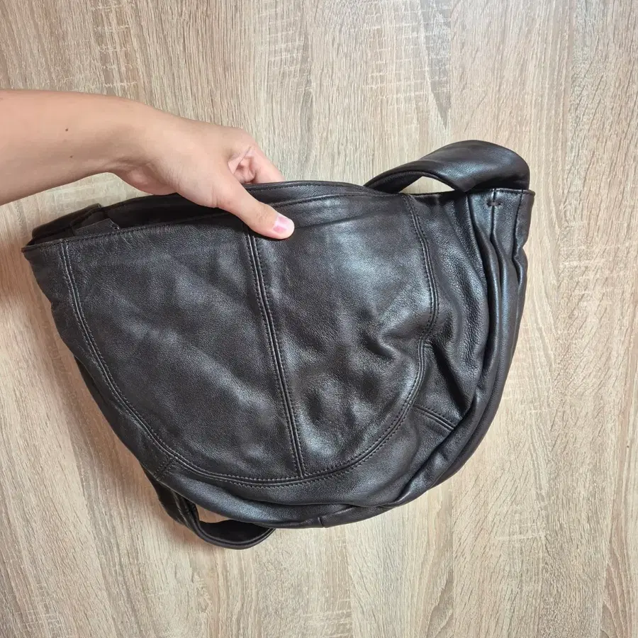 유르트 단 DAN 백 브라운