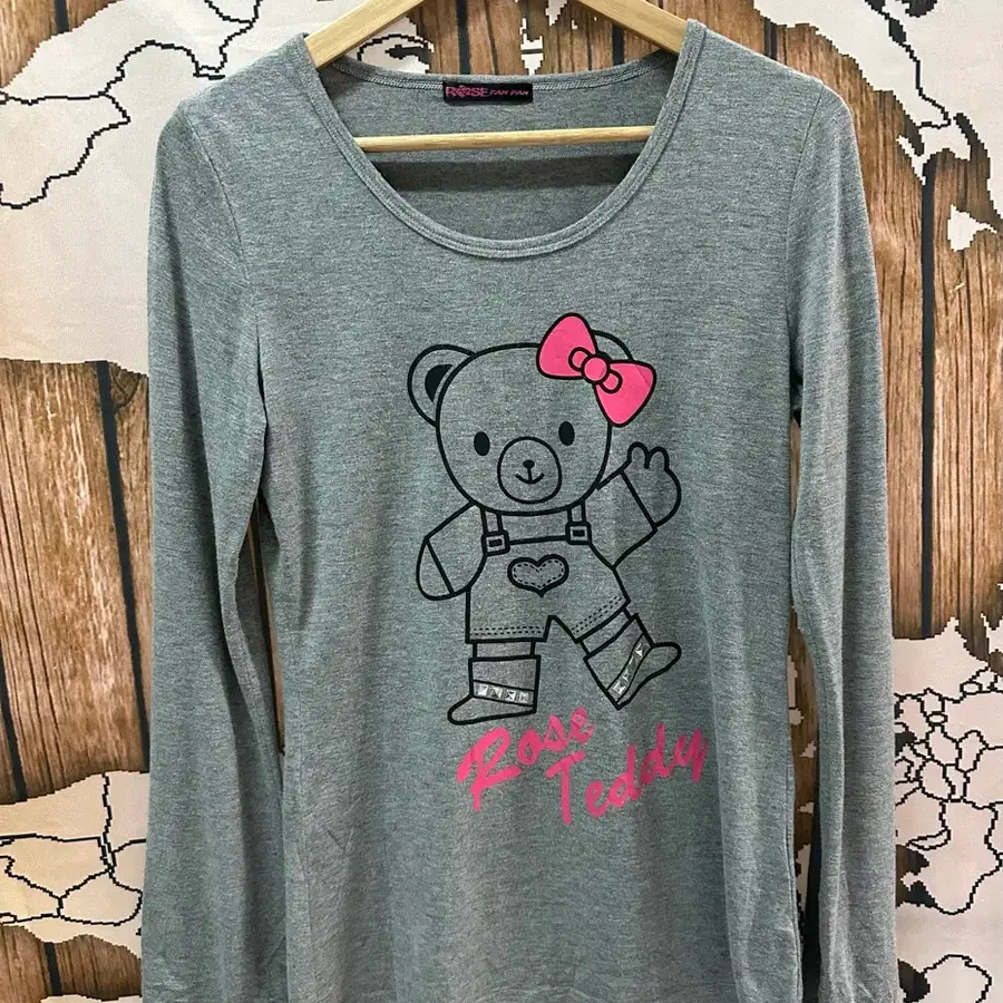 ROSE FAN FAN 로즈팬팬 테디베어 폼폼 긴팔티 M