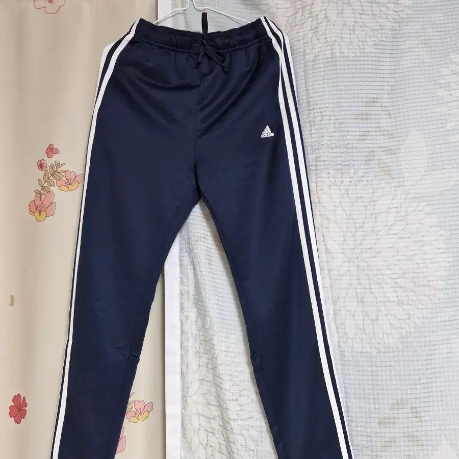 아디다스 삼선 트레이닝 팬츠 네이비